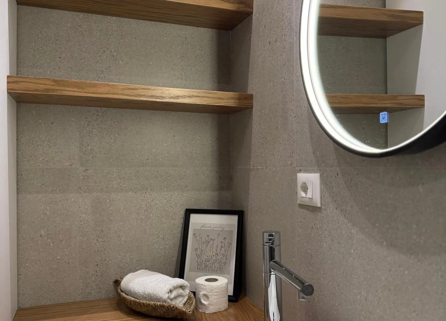Appartamento 4Seasonsgea , Cozy Studio In Central Position , Tirana Albania